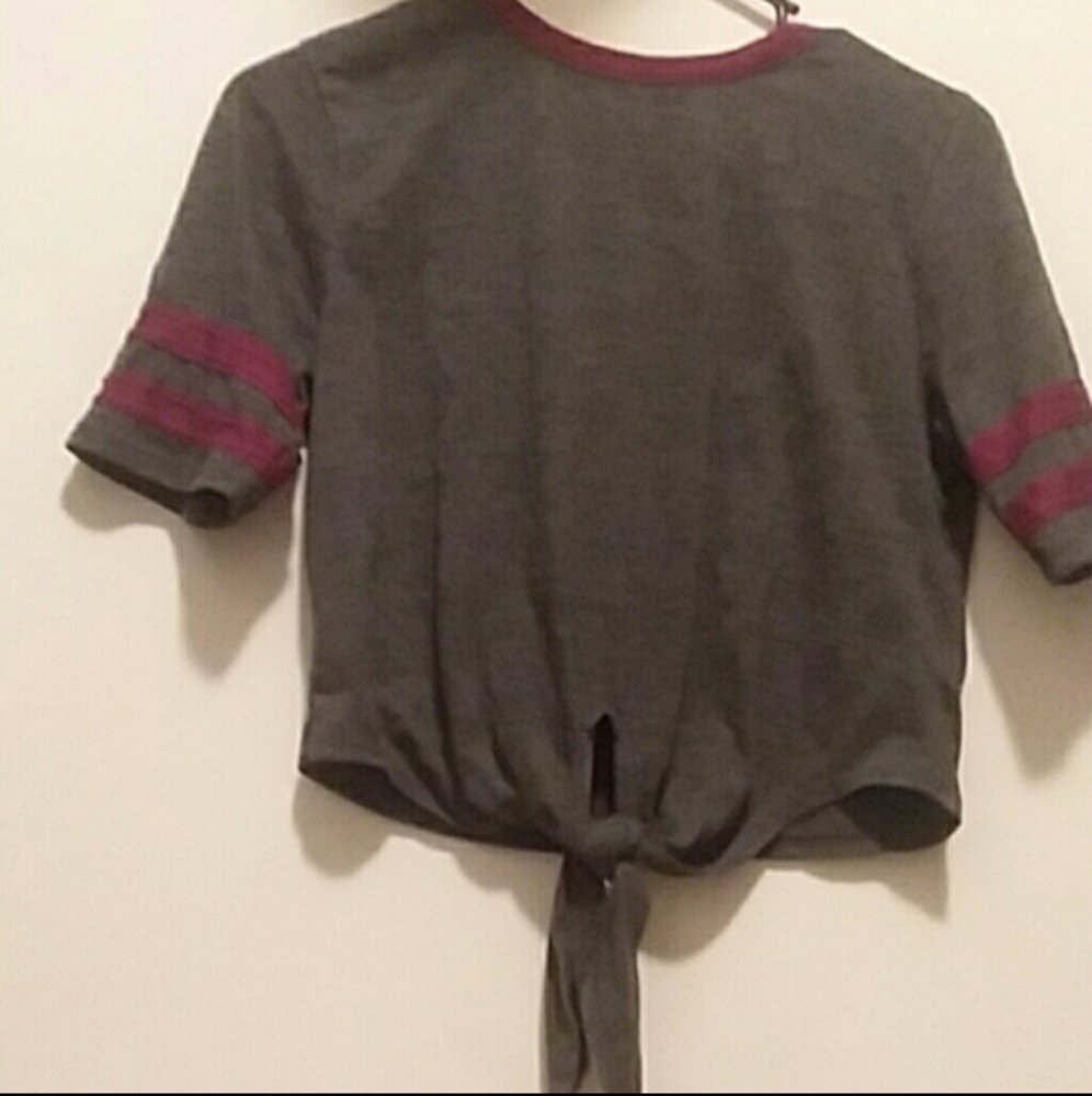 Rue 21 crop top
